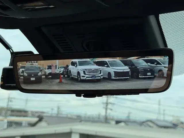 Toyota Crown Sport Z 2024 photo 5