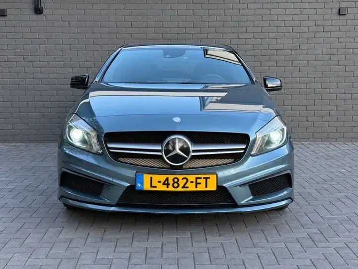 Mercedes-Benz A-Class 2014 photo 2