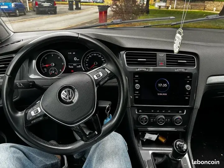 Volkswagen Golf 2018 photo 3