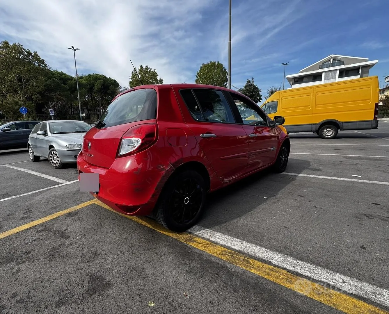 Renault Clio 2010 photo 4