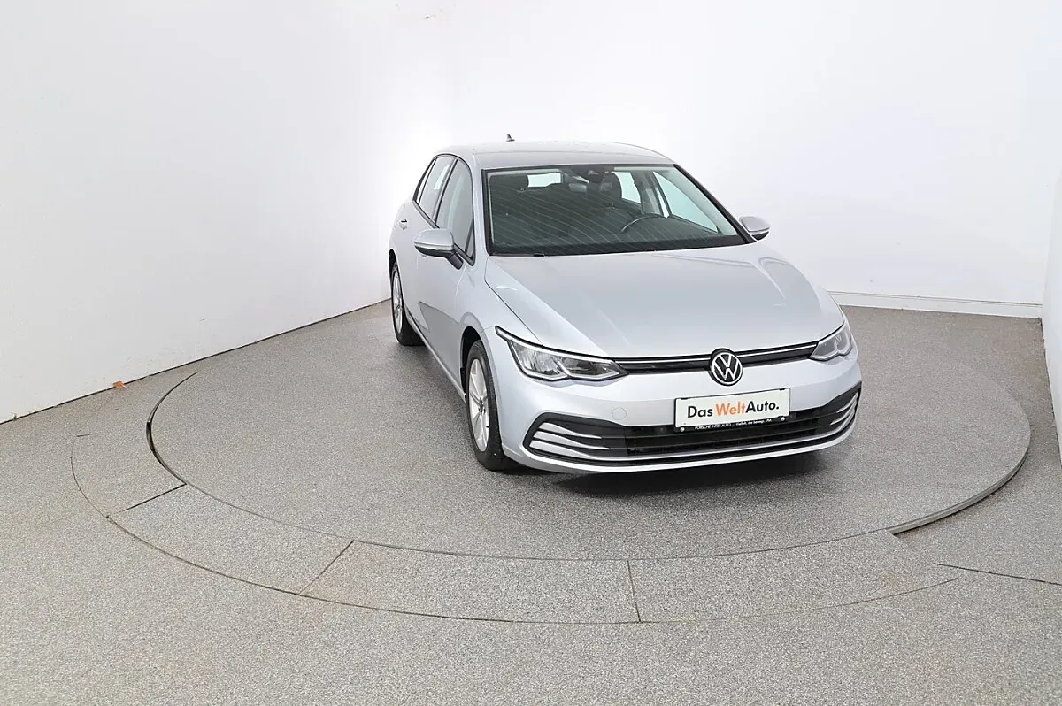 Volkswagen Golf 2020 photo 2