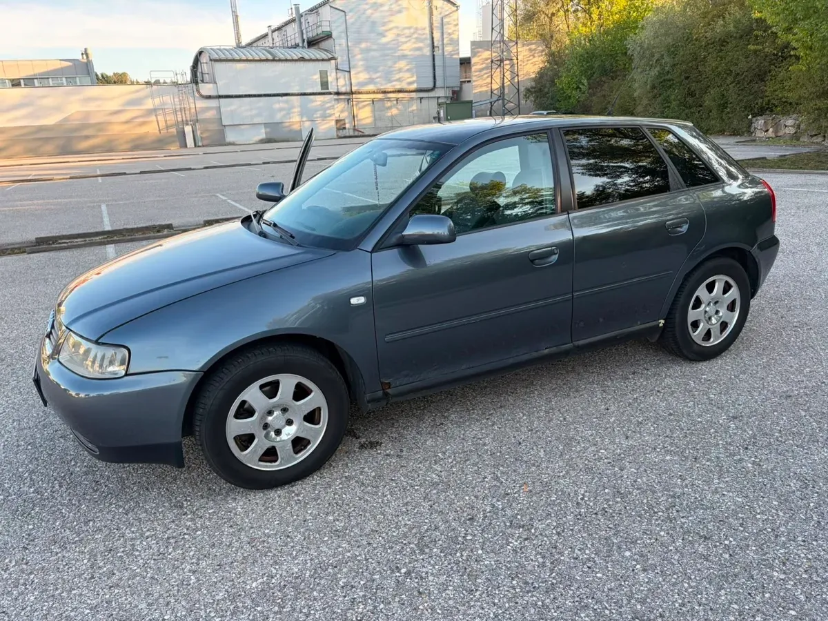 Audi A3 2002 photo 2