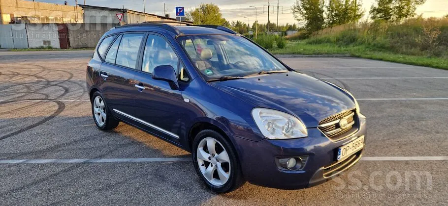 Kia Carens 2008 photo 3