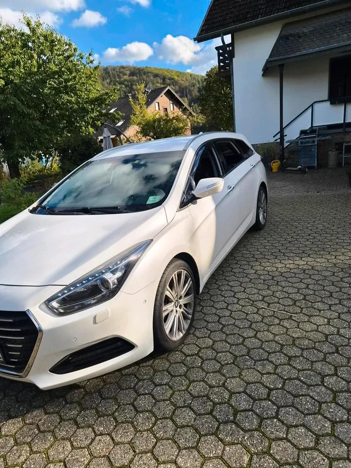 Hyundai I40