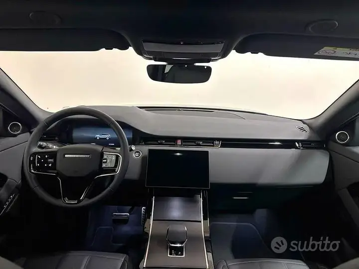Land Rover Evoque 2025 photo 4