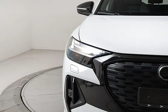 Audi Q4 E-Tron 2023 photo 5