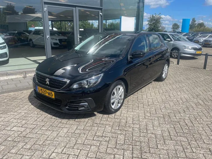 Peugeot 308 2021 photo 2