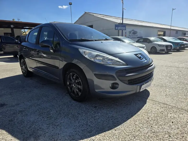 Peugeot 207 2007 photo 3
