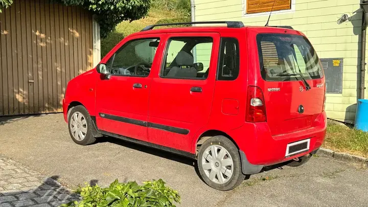 Suzuki Wagon R 2004 photo 2