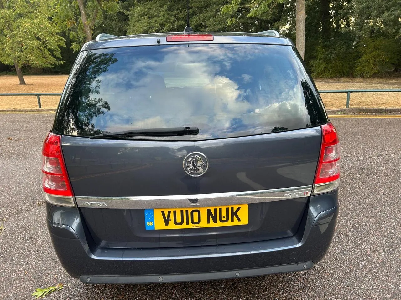 Vauxhall Zafira 2010 photo 5