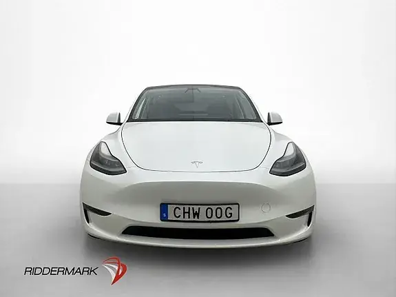 Tesla Model Y 2023 photo 2