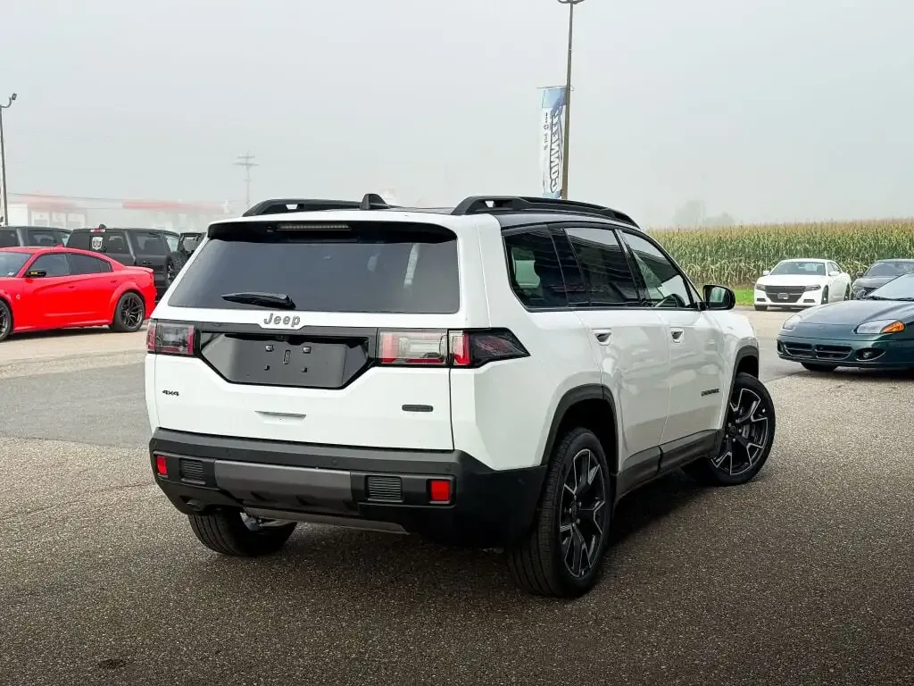 Jeep Cherokee 2026 photo 5