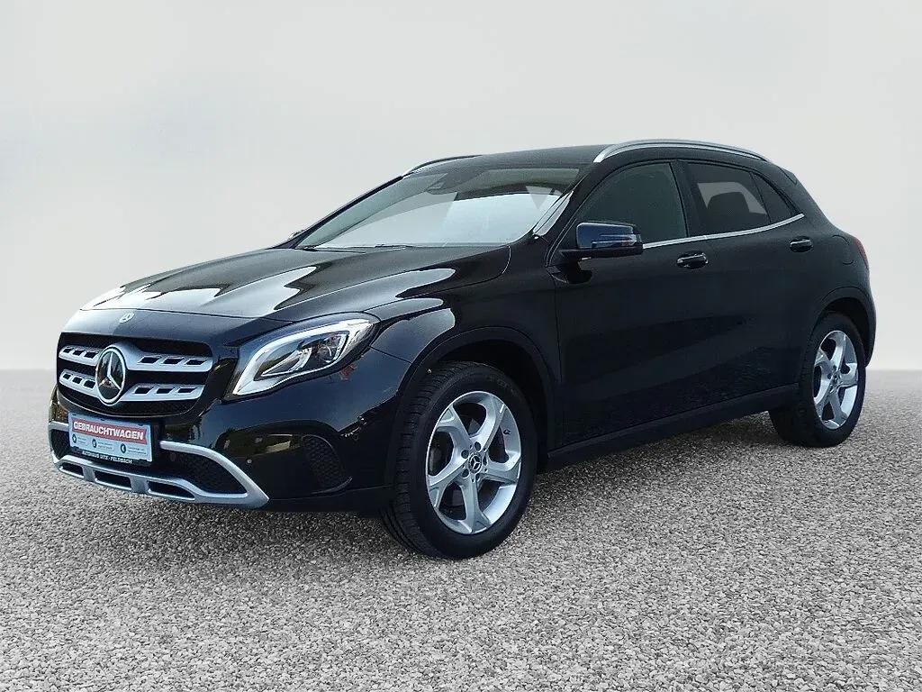 Mercedes-Benz Gla Class 2018 photo 3