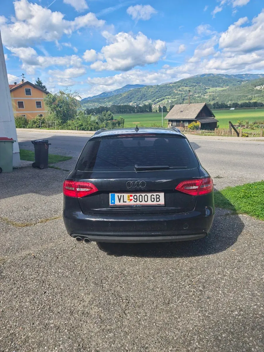 Audi A4 2014 photo 2
