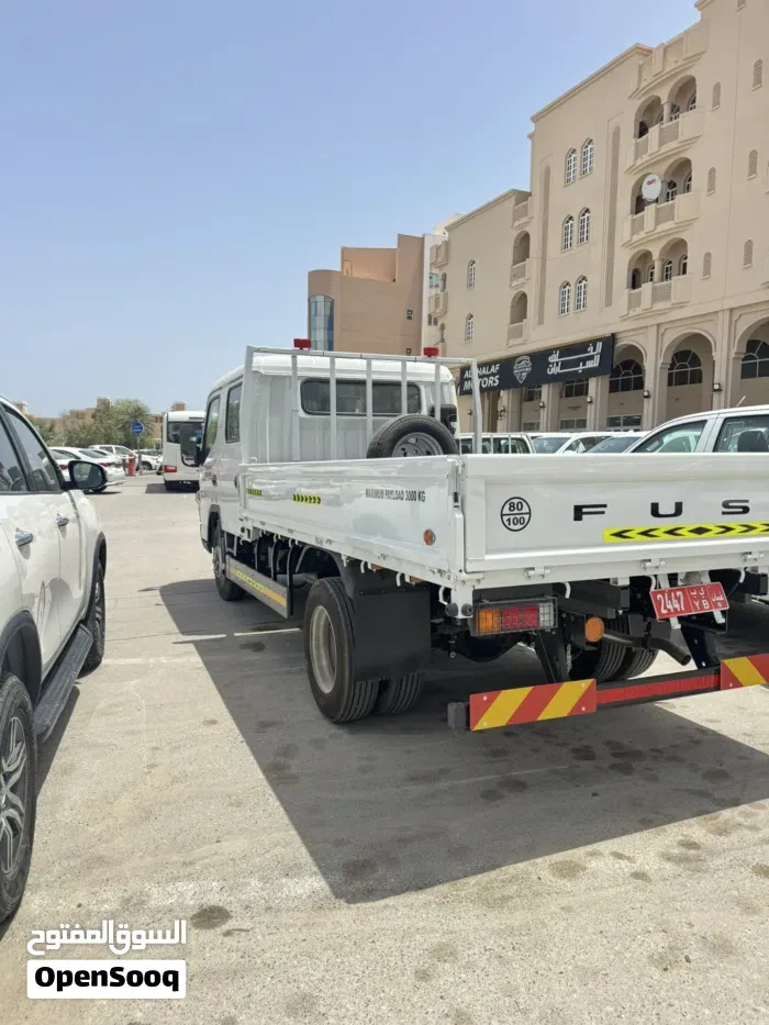 Mitsubishi Canter 2026 photo 2