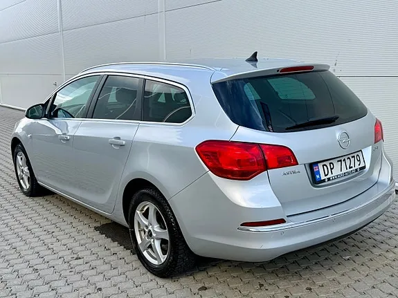Opel Astra 2015 photo 3