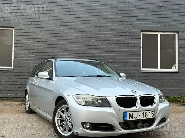 BMW 320