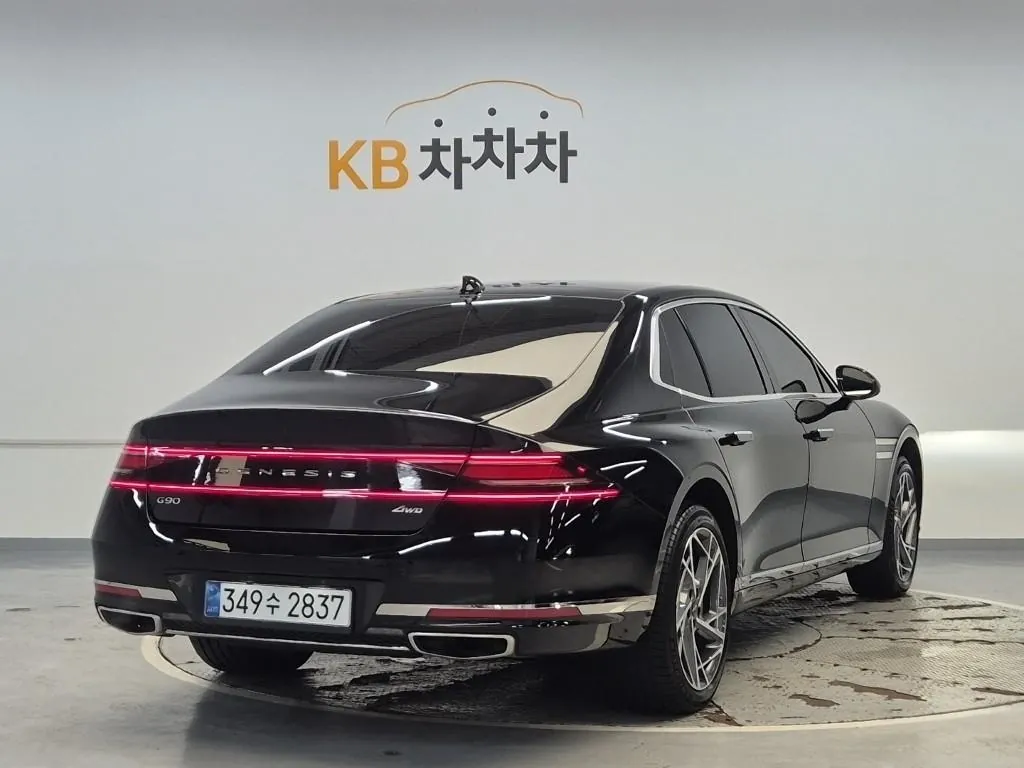 Genesis G90 2023 photo 3