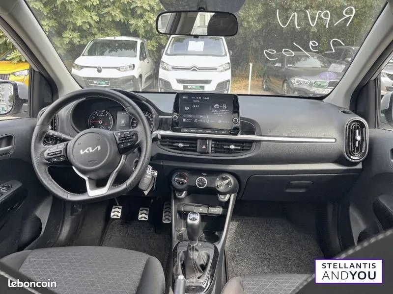 Kia Picanto 2022 photo 2
