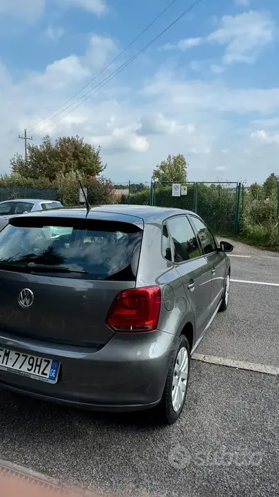 Volkswagen Polo 2012 photo 5