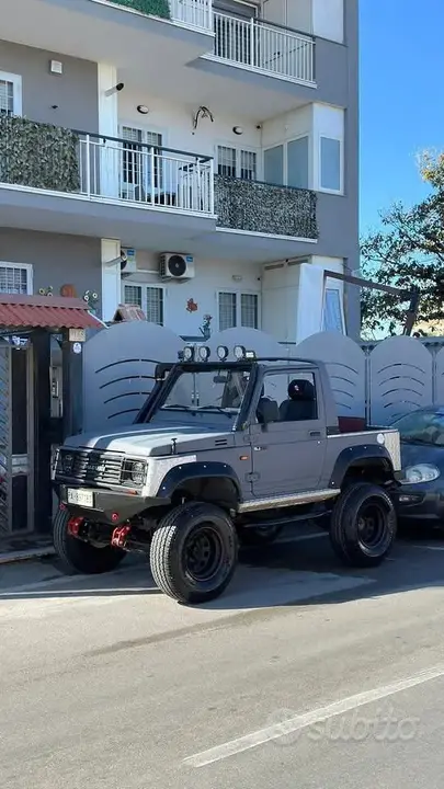 Suzuki Samurai