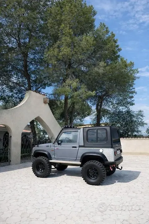 Suzuki Samurai 1984 photo 3