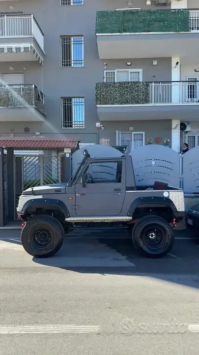 Suzuki Samurai 1984 photo 2