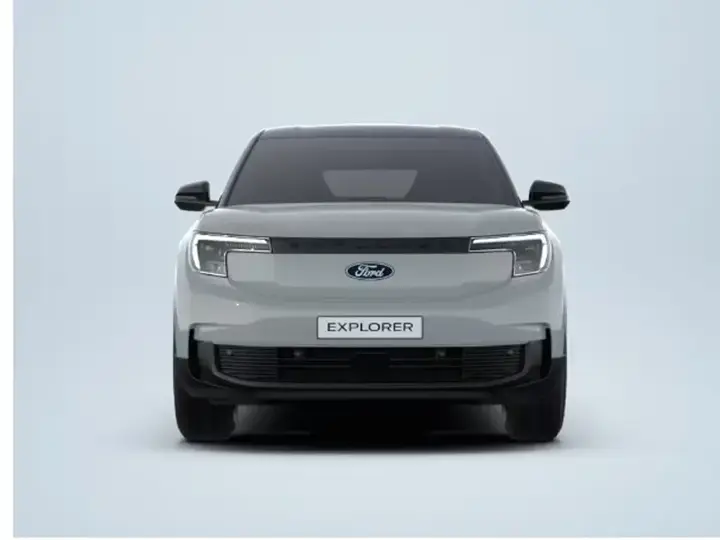 Ford Explorer photo 3