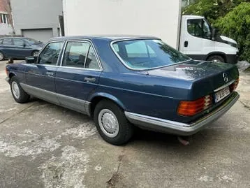 Mercedes-Benz W126 1983 photo 3