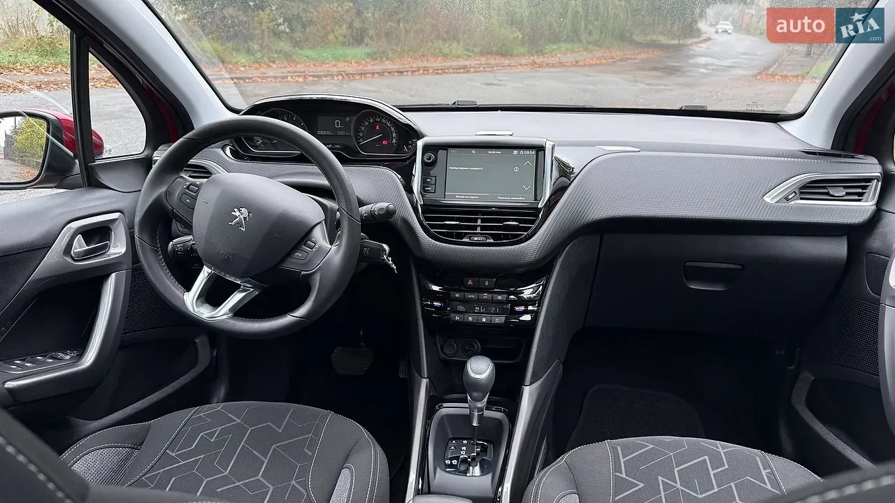 Peugeot 2008 2018 photo 3