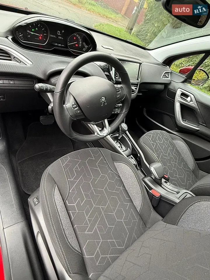 Peugeot 2008 2018 photo 4
