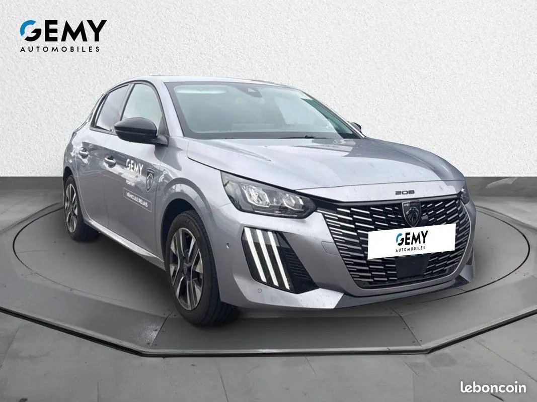 Peugeot 208 2023 photo 3