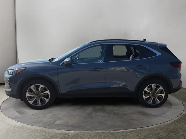 Ford Escape 2024 photo 2