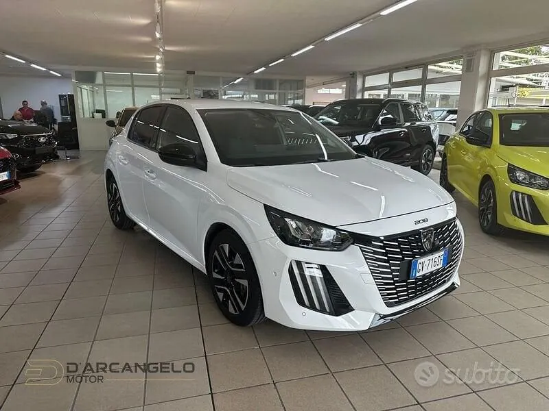 Peugeot 208 2024 photo 4