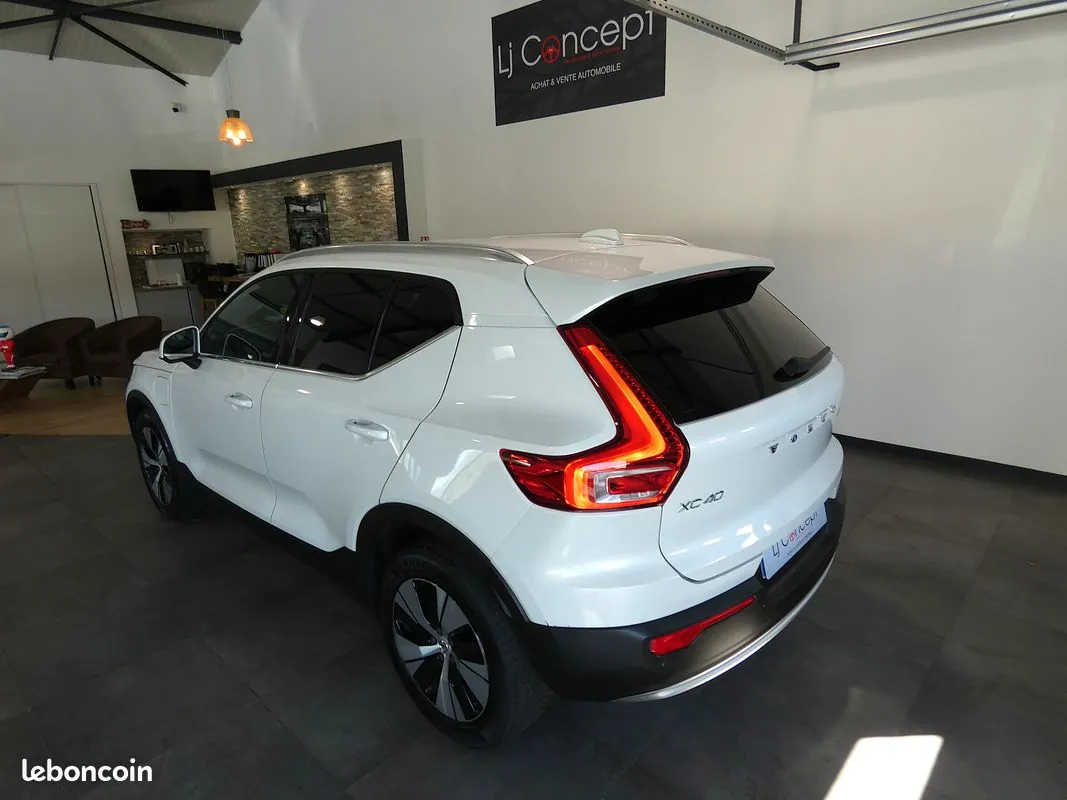 Volvo Xc40 2022 photo 3
