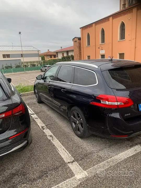 Peugeot 308 2016 photo 2