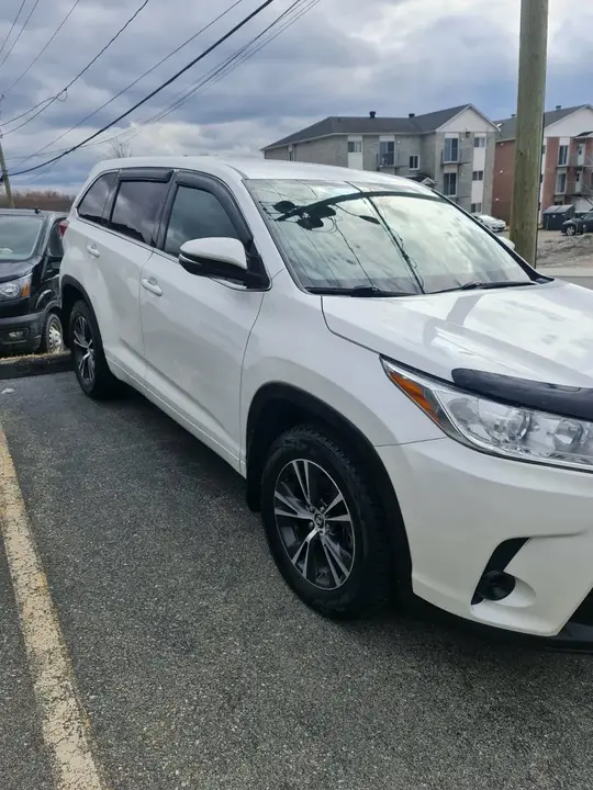 Toyota Highlander 2017 photo 3