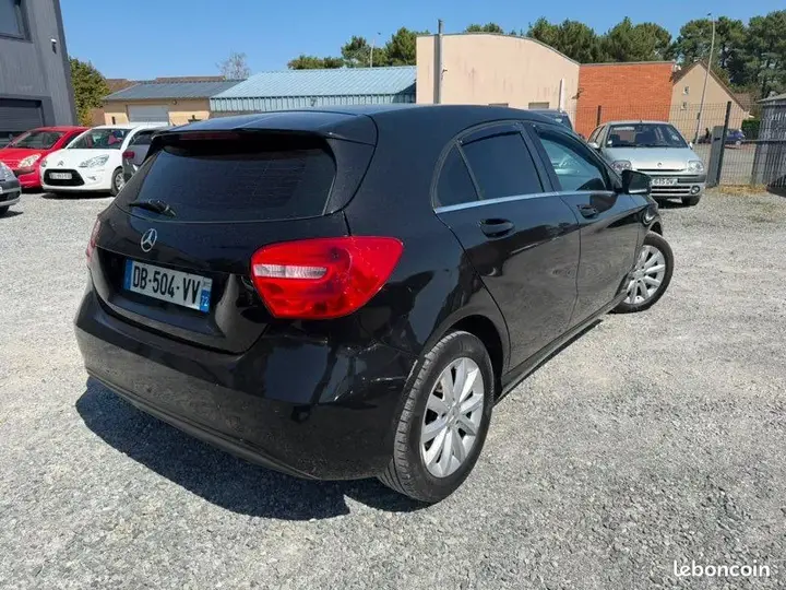 Mercedes-Benz A-Class 2012 photo 2