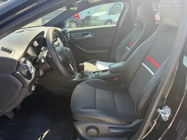 Mercedes-Benz A-Class 2012 photo 5