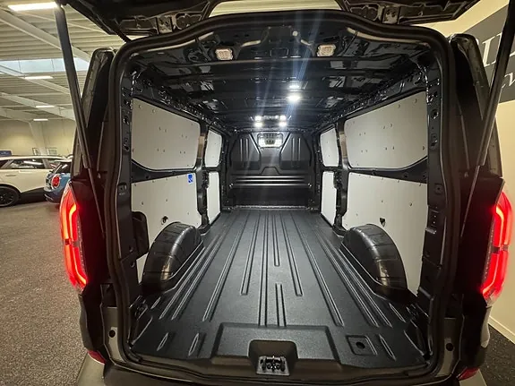 Ford Transit Custom 320L 2026 photo 5