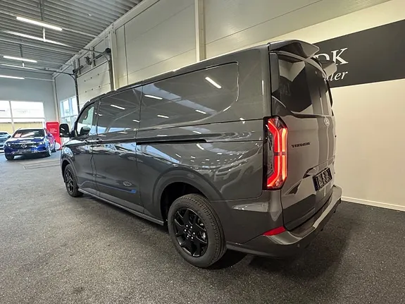 Ford Transit Custom 320L 2026 photo 3