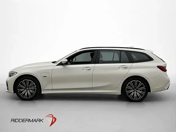 BMW 330E 2022 photo 4