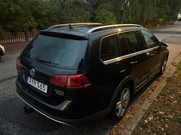 Volkswagen Golf Alltrack 2016 photo 2