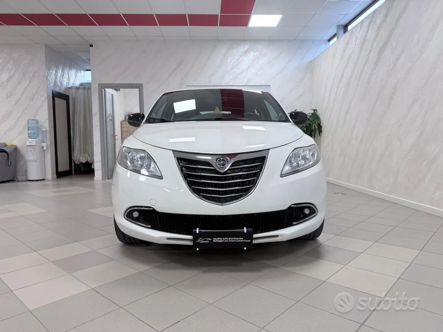 Lancia Ypsilon 2012 photo 2