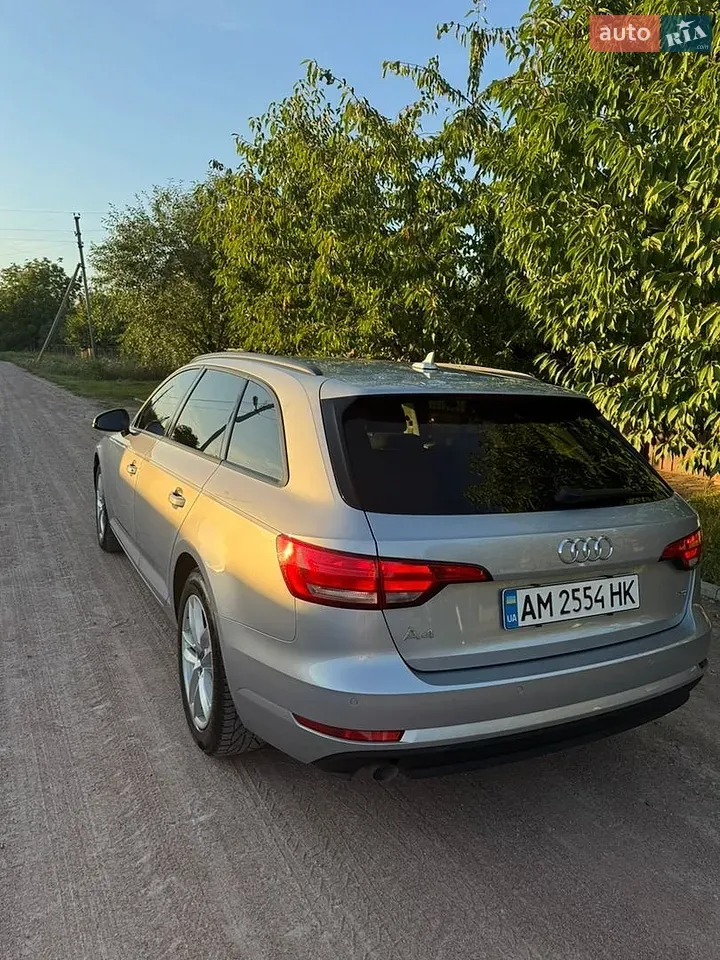 Audi A4 2016 photo 4