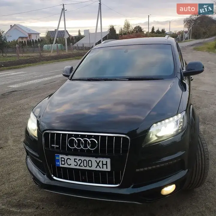 Audi Q7 2013 photo 5