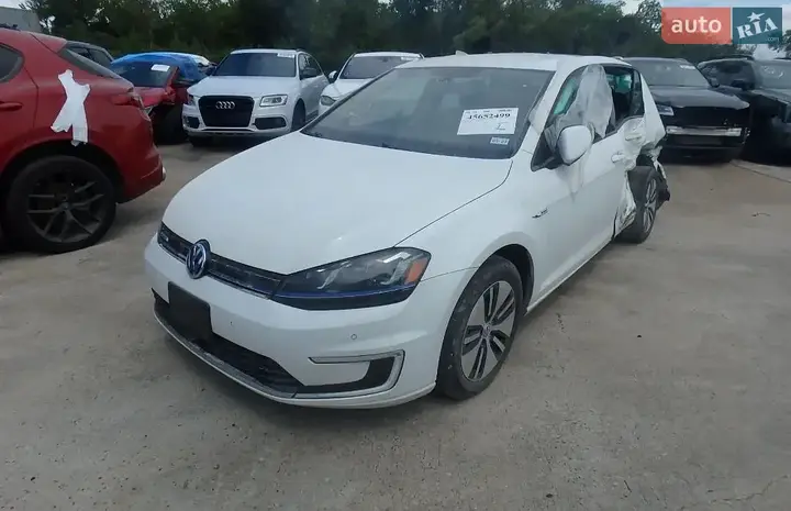 Volkswagen E-Golf 2016 photo 3