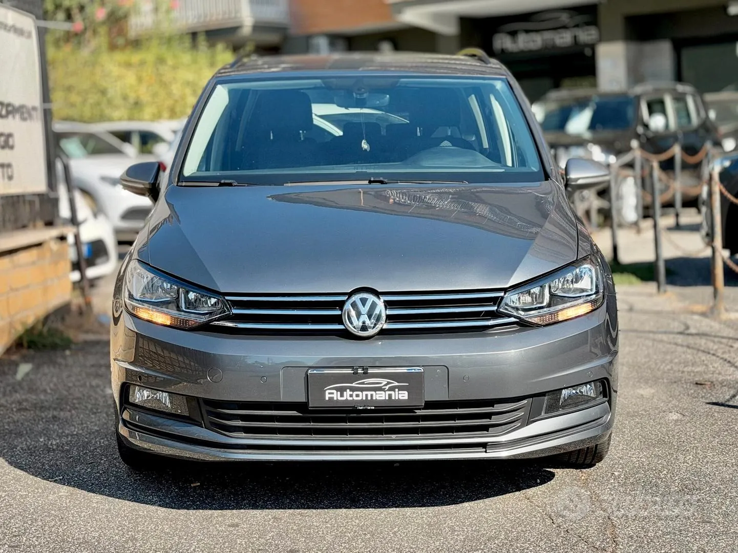 Volkswagen Touran 2020 photo 2