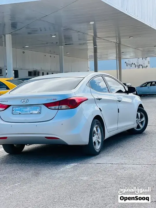 Hyundai Avante 2012 photo 4