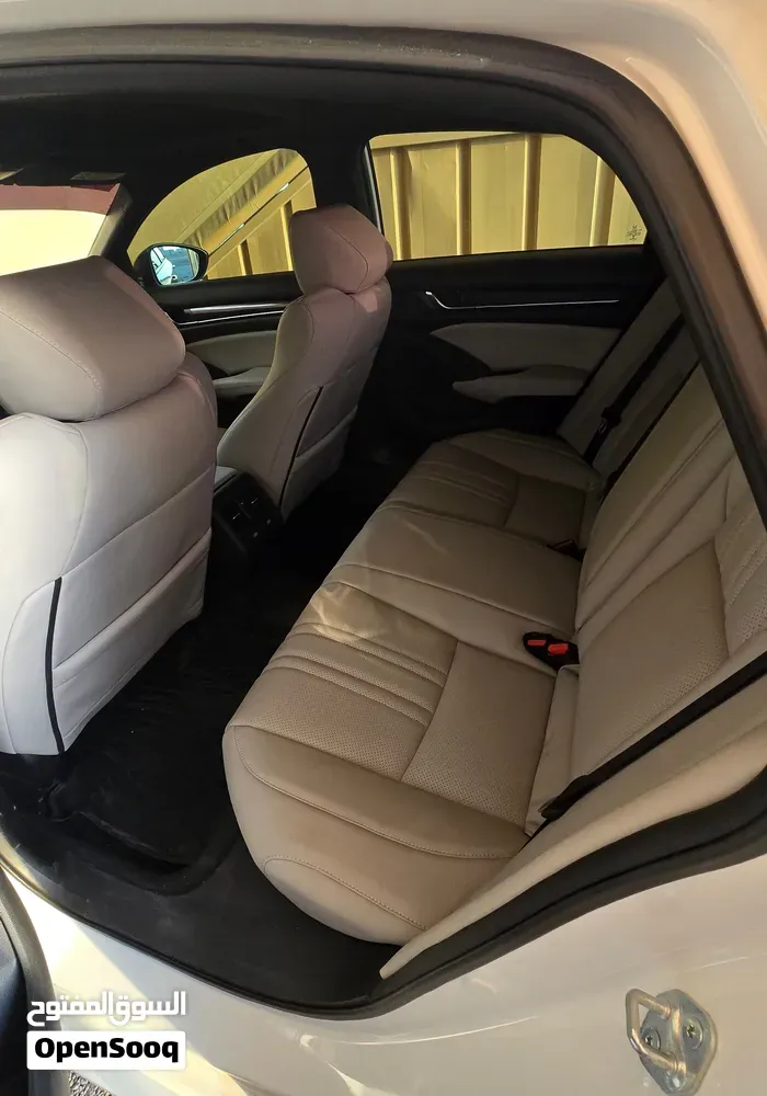 Honda Accord 2021 photo 2